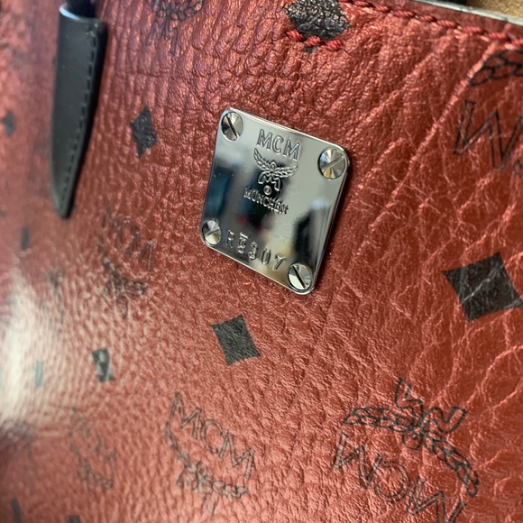 MCM Small Metallic Project Tote Set - Picture 3 of 8